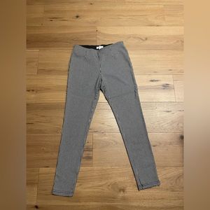 Calvin Klein women’s dress pants ! Great condition !